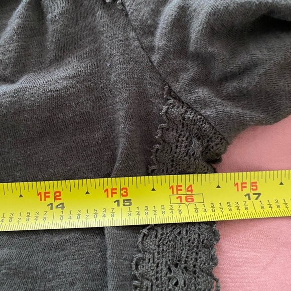 Meadow Rue Anthropologie Boho Womens Size Small Top, Lace Back, Roll Tab Sleeves - Picture 7 of 8